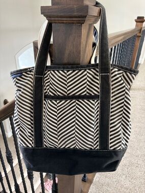 Lands End Boat Tote Chevron Black & White